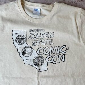 ➡️San Diego Golden State Comic-Con Tee Size Ladies Small Vintage looking
